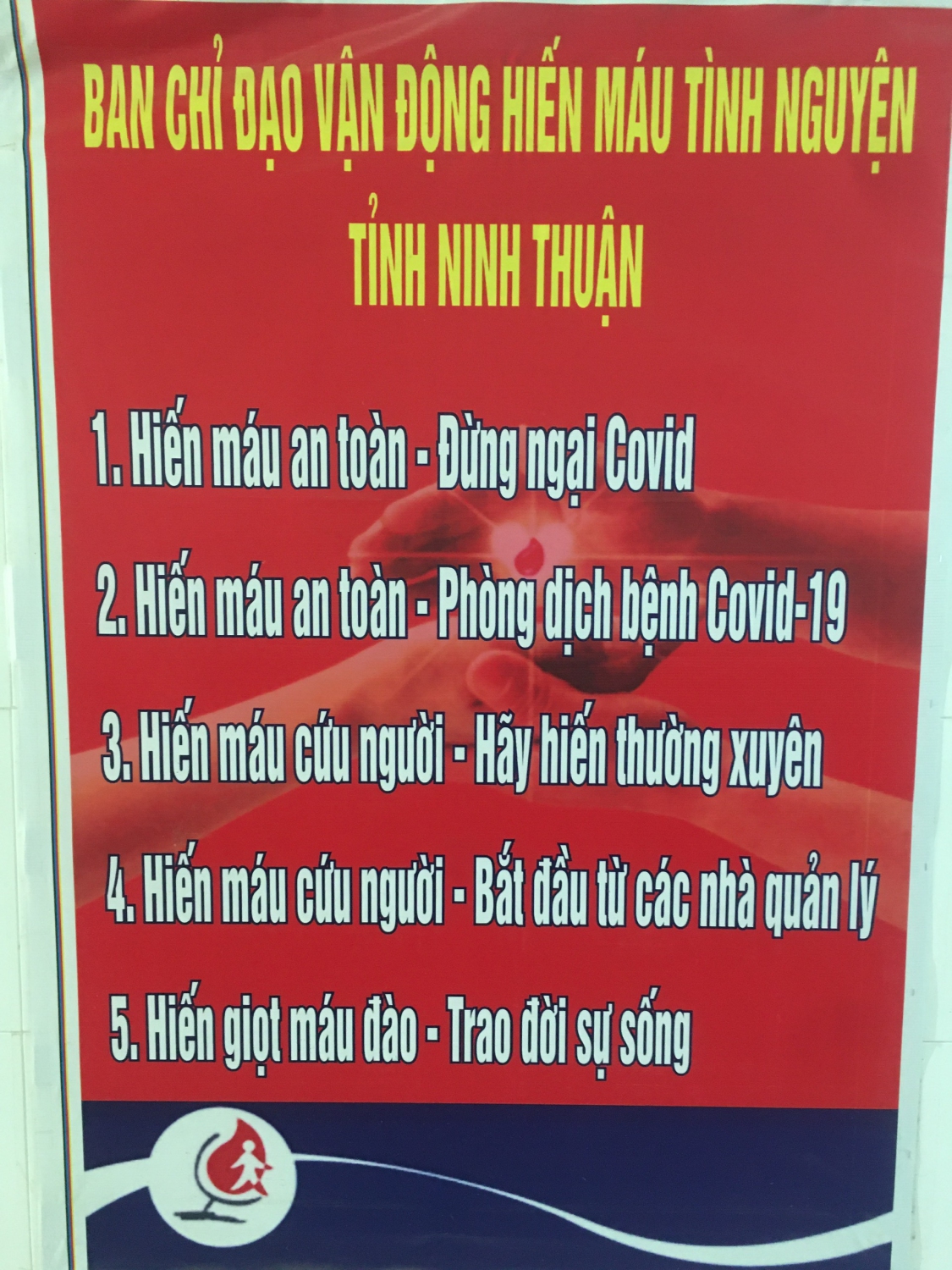 Hiến máu tình nguyện