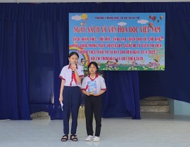 HS-gioi-thieu-sach.jpg